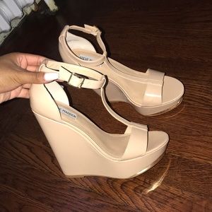 Nude Steve Madden wedges